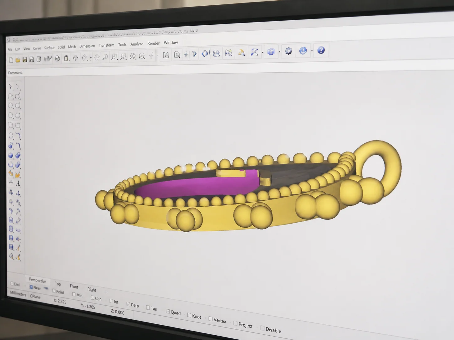 Jewelry CAD model displayed on a computer screen